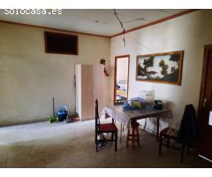 VIVIENDA EL PRIMERA PLANTA CON LOCAL INDEPENDIENTE EN PLANTA BAJA