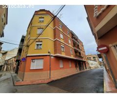 VIVIENDA DE 4 DORMITORIOS EN CAUDETE