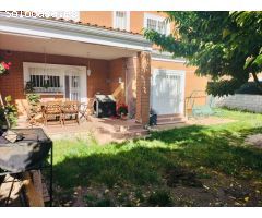 Chalet en Venta en Barcience, Toledo