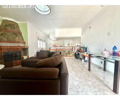 Cortijo en Venta en Viator, Almería