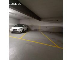 Se alquila plaza de aparcamiento en zona Bases de Manresa