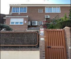 Casa adosada en zona exclusiva de la Albufereta (Alicante): ideal para vivir cerca de la playa