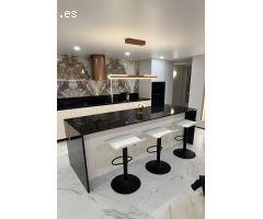 Apartamento reformado en primera línea de playa de la Albufereta en Alicante