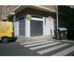 LOCAL A DOS CALLES