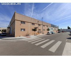NAVE INDUSTRIAL DE 450 METROS EN LE MEJOR PUNTO DEL POLIGONO DE MELIANA CON INQUILINO