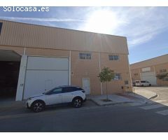 NAVE INDUSTRIAL DE 450 METROS EN LE MEJOR PUNTO DEL POLIGONO DE MELIANA CON INQUILINO