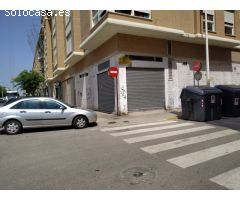 LOCAL A DOS CALLES