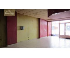 Local comercial de 40m2 en el centro de Carballo