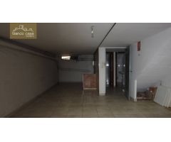 Local comercial de 40m2 en el centro de Carballo