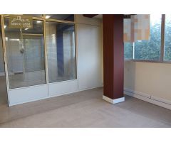 Alquiler de local comercial en rúa Coruña