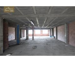 Entresuelo de 255 m2 ideal para oficinas o vivienda