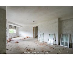 ¡2 amplias VIVIENDAS + BAJO + SÓTANO por 126.000 € en el ????bosque de Carballo (A CORUÑA-GALICIA)!