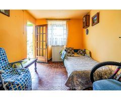 CASA + TERRENO para REFORMAR a 6,5 Km de la PLAYA DE RAZO