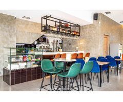 NEGOCIO en VENTA a PLENO RENDIMIENTO en CARBALLO zona COLEGIOS