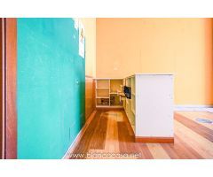 ¡Oportunidad única! Local Comercial en Venta en Carballo