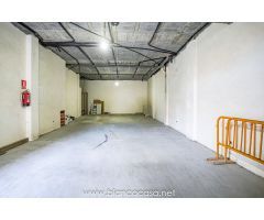 Alquiler de  Local con Sótano en Calle Tarragona, Carballo por Sólo 390 €/Mes!
