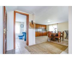 ¡¡Tu Refugio Perfecto en Seiruga: Espaciosa Casa con terreno y con Vistas al mar !!