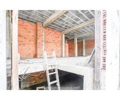 ! Bajo y Sótano en Venta en Calle Xílgaro - Carballo