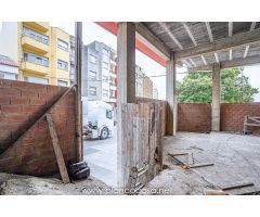 ! Bajo y Sótano en Venta en Calle Xílgaro - Carballo