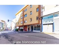 ¡Bar al lado del centro de Carballo: Ideal para Emprender por el precio de 59.900€!