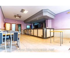 ¡Bar al lado del centro de Carballo: Ideal para Emprender por el precio de 59.900€!