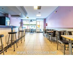 ¡Bar al lado del centro de Carballo: Ideal para Emprender por el precio de 59.900€!