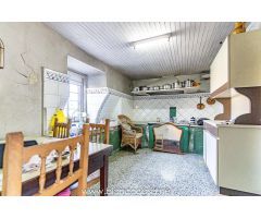 CASA PARA REFORMAR EN A LARACHA