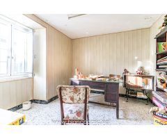 CASA PARA REFORMAR EN A LARACHA