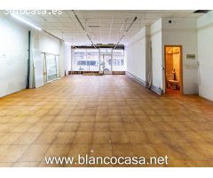 Amplio Local Comercial en Alquiler en C/ Rio Anllóns de Carballo (A Coruña)