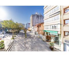 ¡Tu oficina en el corazón de Carballo!