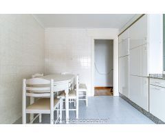 ¡Piso de 128 m² para ENTRAR a VIVIR en Gran Vía de Carballo  por 73.500 € !
