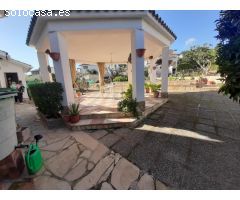 Casa con 4 habitaciones y piscina