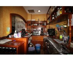 Se vende bonito y reformado Restaurante Steak House a un paso de playa Levante.