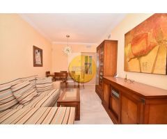SE VENDE PISO DE DOS DORMITORIOS CON VISTAS AL MAR Y GARAJE EN BENIDORM