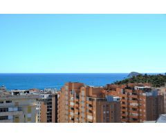 SE VENDE ATICODUPLEX CON TERRAZA DE 100 M2 Y VISTAS AL MAR EN LA CALA VILLAJOYOSA!