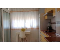 Reformado apartamento en 2 Linea playa Levante con licencia turística.
