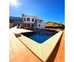 SE VENDE VILLA EN ALBIR DIVIDIDA EN DOS VIVIENDAS INDEPENDIENTES CON PISCINA PROPIA!