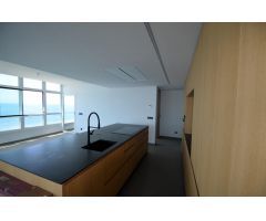 SE VENDE ATICO DE 3 DORMITORIOS CON VISTAS AL MAR EN PLAYA LEVANTE BENIDORM!