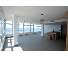 SE VENDE ATICO DE 3 DORMITORIOS CON VISTAS AL MAR EN PLAYA LEVANTE BENIDORM!