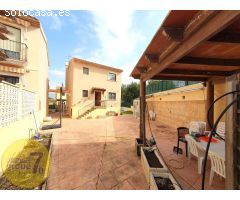 SE VENDE CHALET DE 5 DORMITORIOS CON PISCINA PROPIA EN ALFAS DEL PI SEVENDGROUP.COM