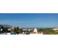 SE VENDE ADOSADO DE DOS DORMITORIOS EN LA NUCIA CON VISTAS AL MAR