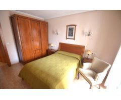 SE VENDE CASA ADOSADA DE 3 DORMITORIOS CON SOLAR Y AMPLIO GARAJE CABINADO EN VILLAJOYOSA
