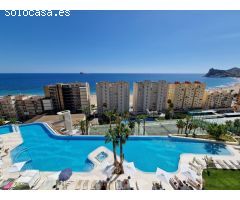 SE VENDE APARTAMENTO DE LUJO CON VISTAS AL MAR  DE DOS DORMITORIOS Y PARKING EN PONIENTE ENIDORM