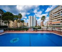 Amplio reformado piso con 4 dormitorios cerca de playa Levante en zona Rincon de Loix.