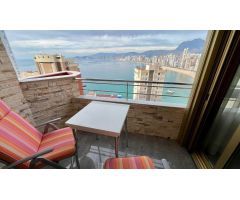 Espectacular piso reformado con diseño y calidad,  con vistas impresionantes al mar y Benidorm.