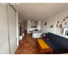 Acogedor estudio con vistas al mar y Benidorm en zona Rincon de Loix.