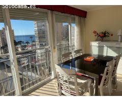 Precioso  reformado piso con 3 dormitorios y vistas al mar a un paso de playa Levante.