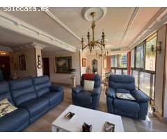 Increible piso de verdadero lujo con garaje doble cabinado, cerca de playa Levante y zona Centro.