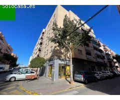 Dos locales comerciales en venta en Manises
