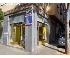 Dos locales comerciales en venta en Manises